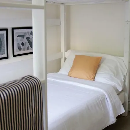 Apartment Joivy Splendid 3br With Parking And Terrace In *