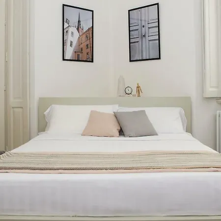 Joivy Splendid 3br With Parking And Terrace In Apartment