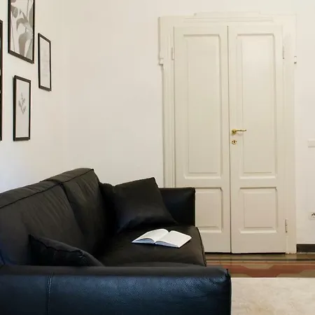 Апартаменты Joivy Splendid 3br With Parking And Terrace In Lake Como