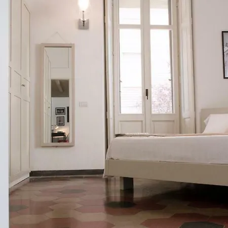 Апартаменты Joivy Splendid 3br With Parking And Terrace In Lake Como
