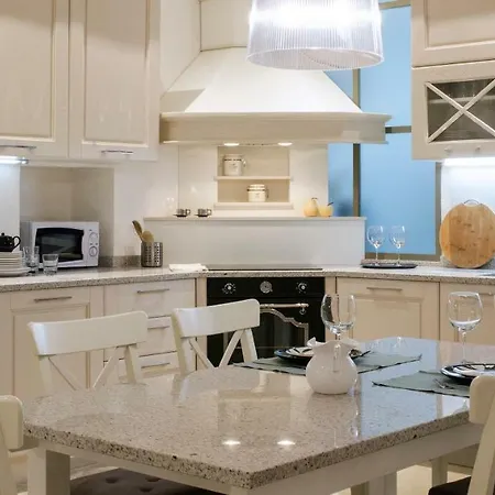 Joivy Splendid 3br With Parking And Terrace In Όπως